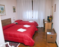 Hotel Kosher B&B The Home In Rome (Rome, Italy)