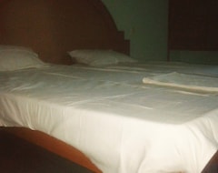 Hotel Akmg Lodge Ac (Dindigul, India)