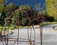 Khách sạn Jacksons Retreat Alpine Holiday Park (Otira, New Zealand)