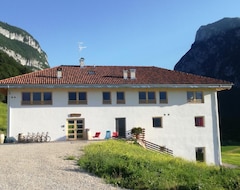 Otel Agriturismo Maso Pertener (Comano Terme, İtalya)