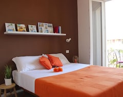 Otel My Home (Lazise sul Garda, İtalya)