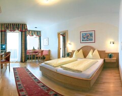 Hotel Alpenrose (Hermagor-Pressegger See, Austria)