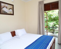 Hotel Villa Sarakkuwa (Katunayake, Šri Lanka)