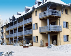 Khách sạn Residence Les Trois Vallees - Arreau (Arreau, Pháp)