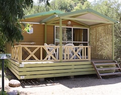 Resort Camping La Pinede (Calvi, Fransa)