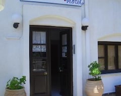 Hotel Oinoe (Therma, Greece)