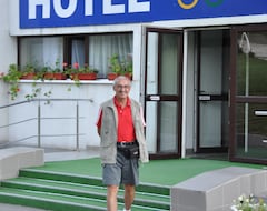 Hotel Olimpic (Poiana Braşov, Romania)