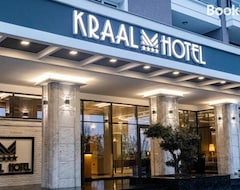 Kraal Hotel (Vlorë, Albanien)