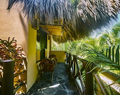 Hotel Gallo De Mar (Puerto Escondido, Mexico)