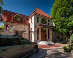 Hotel LeoTon (Chernivtsi, Ukraine)