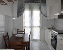 Hele huset/lejligheden Holidays With Heart, Cheap Apartment In The Popular Seaside Resort In Tuscany (Follonica, Italien)