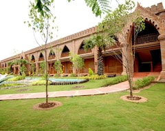 Khách sạn Famous Hotel Bagan (Bagan, Myanmar)
