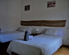 Otel Apartamentos Dos Torres - Pilar Suites (Zaragoza, İspanya)