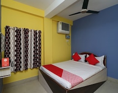 Khách sạn OYO 16609 Trinayani Guest House (Tarapith, Ấn Độ)