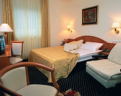 Hotel Mantova (Vrhnika, Slovenya)