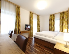 Khách sạn Hotel Magerl (Gmunden, Áo)