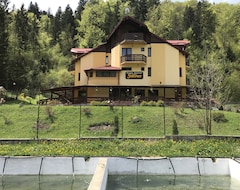 Guesthouse Pensiunea Geona (Poiana Teiului, Romania)