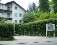 Khách sạn Hotel Am Kurpark (Bad Woerishofen, Đức)
