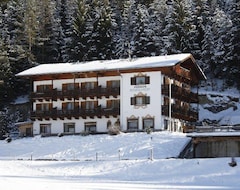 Hotel Pension Englhof (Achenkirch, Austria)