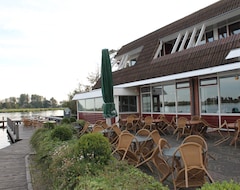 Hotel Ie-Sicht (Smallingerland, Netherlands)