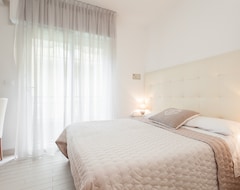Hotel Airone B&B Camere E Appartamenti (Cervia, Italija)