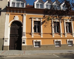 Khách sạn Pálma Panzió Kaposvár (Kaposvár, Hungary)