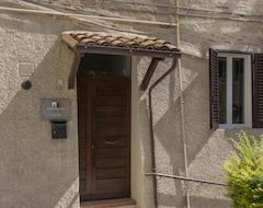 Nhà trọ Porta Mazzini Affittacamere (Jesi, Ý)