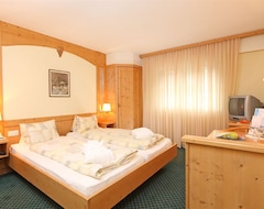 Hotel Grichting & Badnerhof (Leukerbad, İsviçre)