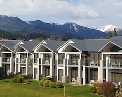 Motel The St James Premium Accommodation (Hanmer Springs, New Zealand)