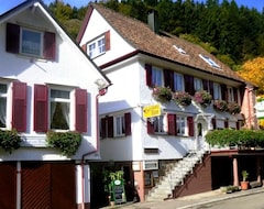 Khách sạn Gasthaus Zur Rose (Bad Peterstal-Griesbach, Đức)