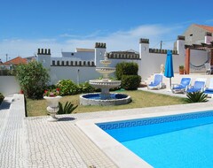 Khách sạn Vasco Da Gama Villa House, Ocean View & Pool (Lourinha, Bồ Đào Nha)