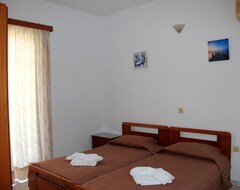 Khách sạn Hotel Ikaros (Archangelos, Hy Lạp)