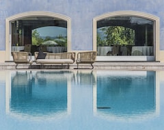 Otel Villa Neri Resort & Spa (Linguaglossa, İtalya)