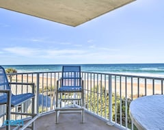 Hele huset/lejligheden Luxe Oceanfront Condo With Pool Beach Access And Gear! (Ormond Beach, USA)