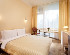 Hotel Sanatory Znanie (Soči, Rusija)