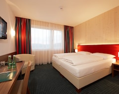 Khách sạn MT Hotel (Zeltweg, Áo)