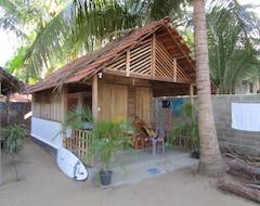 Nice Place Beach Hotel (Pottuvil, Sri Lanka)