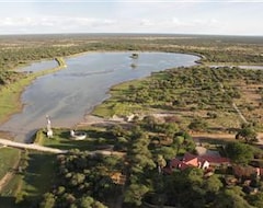 Hotelli Otjiwa Safari Lodge (Otjiwarongo, Namibia)