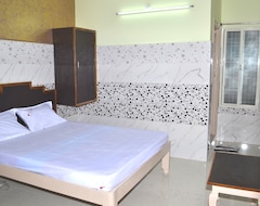 Khách sạn Aadrustam Residency (Tirupati, Ấn Độ)