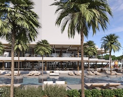 Lordos Beach Hotel & Spa (Larnaka, Kıbrıs)
