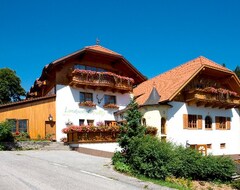 Hotel Fally (Kirchberg am Wechsel, Austrija)