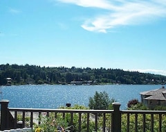 Cijela kuća/apartman Waterfront View Cottage-5 Star Rating-private, Serene (Bellevue, Sjedinjene Američke Države)