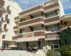Khách sạn Mena (Budva, Montenegro)