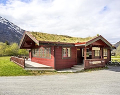Camping site Trollstigen Resort (Andalsnes, Norway)