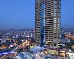 Otel Hilton Beirut Habtoor Grand (Beyrut, Lübnan)