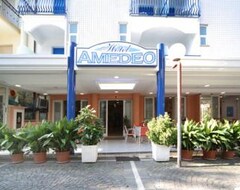 Khách sạn Amedeo (Misano Adriatico, Ý)