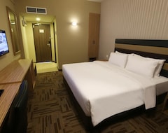 Hotel Perth (Senai, Malaysia)