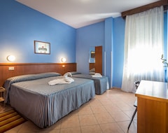 Hotel Real (Florence, Italy)