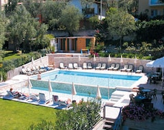 Khách sạn Hotel Antonella (Malcesine, Ý)