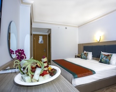 Hotel FUN&SUN Smart Club Mirabell (Alanya, Turkey)
